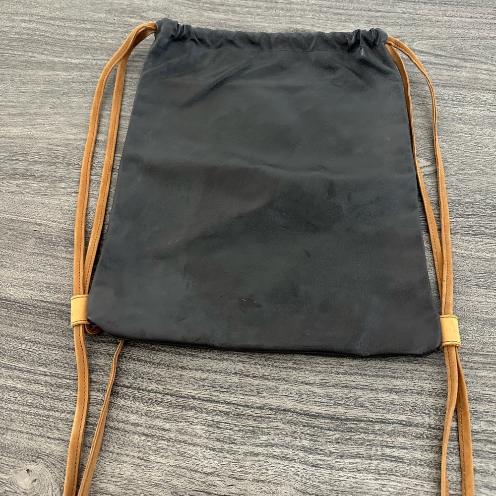 Hogsback Leather Co Drawstring Backpack - Picture 6 of 9